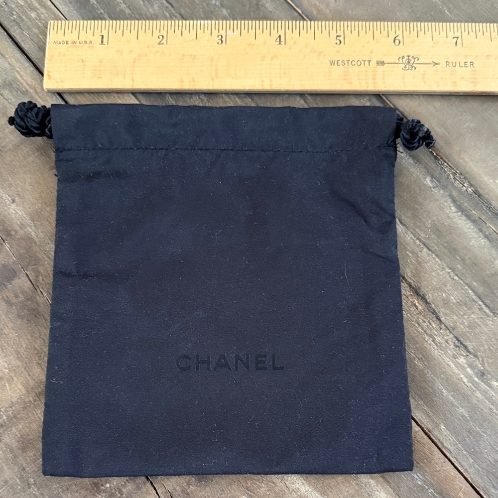 CHANEL Black Drawstring Pouch - Picture 3 of 3
